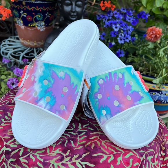 New Crocs Colorful Tie Dye Slide Sandals - Picture 9 of 16